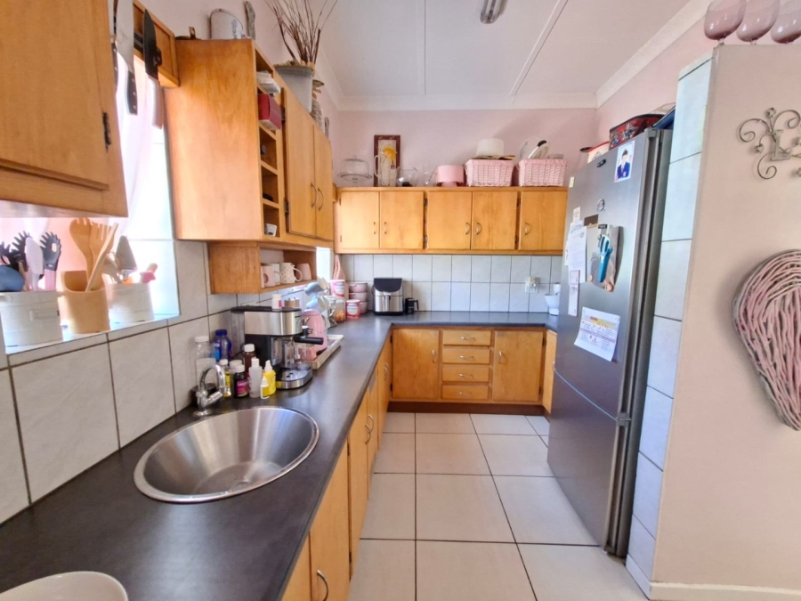 5 Bedroom Property for Sale in Noordhoek Free State